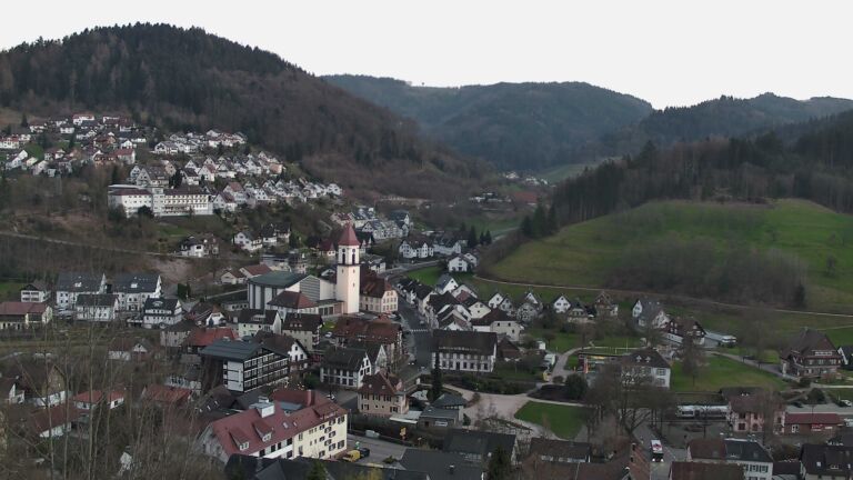 Dieses Bild zeigt eine Webcam-Aufnahme von Ottenhöfen, aufgenommen am Donnerstag, den 19.03.2026 um 18:40 Uhr