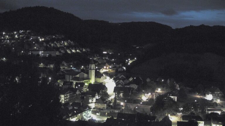 Dieses Bild zeigt eine Webcam-Aufnahme von Ottenhöfen, aufgenommen am Donnerstag, den 20.08.2026 um 05:30 Uhr