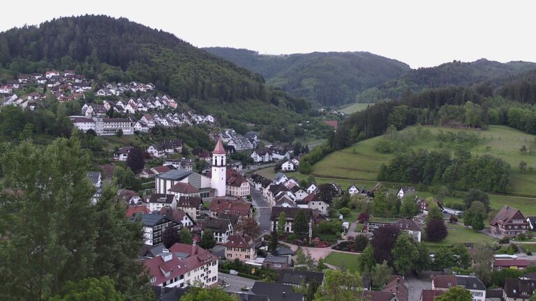 Dieses Bild zeigt eine Webcam-Aufnahme von Ottenhöfen, aufgenommen am Dienstag, den 19.05.2026 um 05:40 Uhr