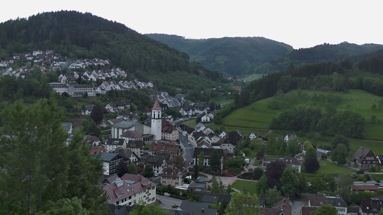 Dieses Bild zeigt eine Webcam-Aufnahme von Ottenhöfen, aufgenommen am Freitag, den 15.05.2026 um 20:20 Uhr