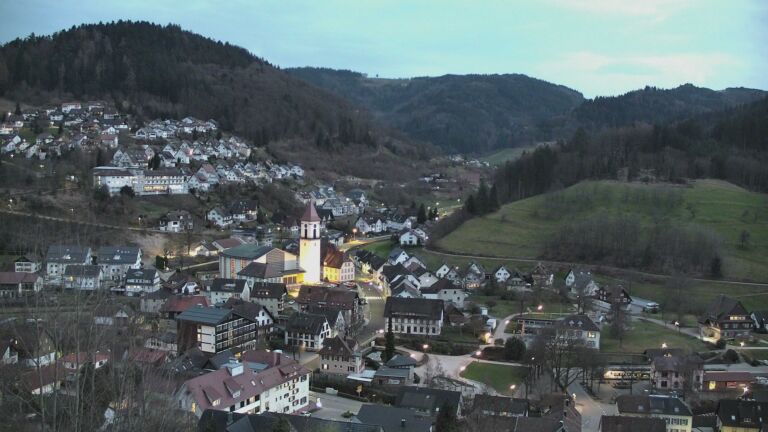 Dieses Bild zeigt eine Webcam-Aufnahme von Ottenhöfen, aufgenommen am Dienstag, den 10.03.2026 um 18:40 Uhr