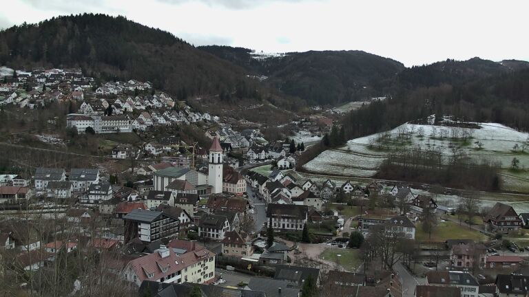 Dieses Bild zeigt eine Webcam-Aufnahme von Ottenhöfen, aufgenommen am Freitag, den 09.01.2026 um 11:10 Uhr