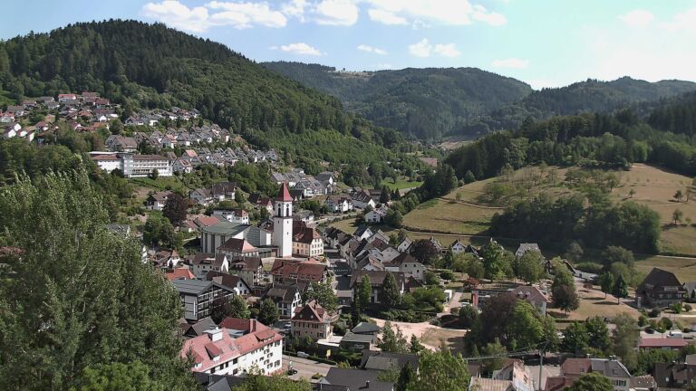 Dieses Bild zeigt eine Webcam-Aufnahme von Ottenhöfen, aufgenommen am Mittwoch, den 29.07.2026 um 16:20 Uhr