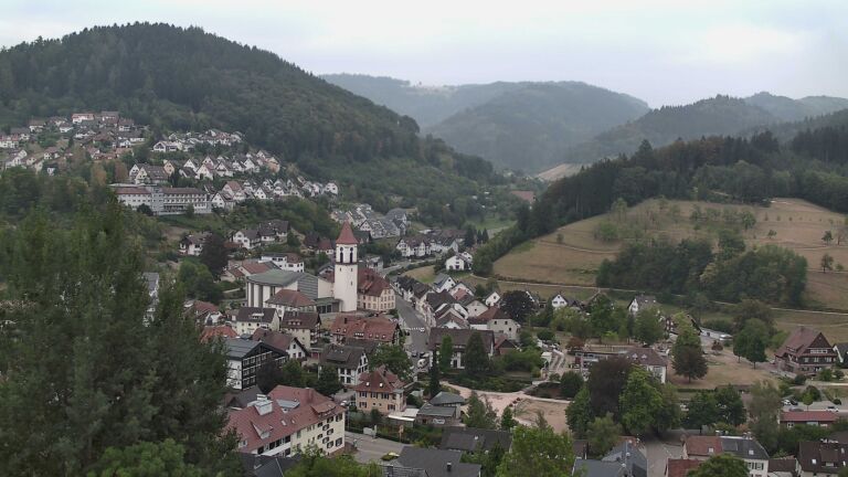 Dieses Bild zeigt eine Webcam-Aufnahme von Ottenhöfen, aufgenommen am Montag, den 17.08.2026 um 10:20 Uhr