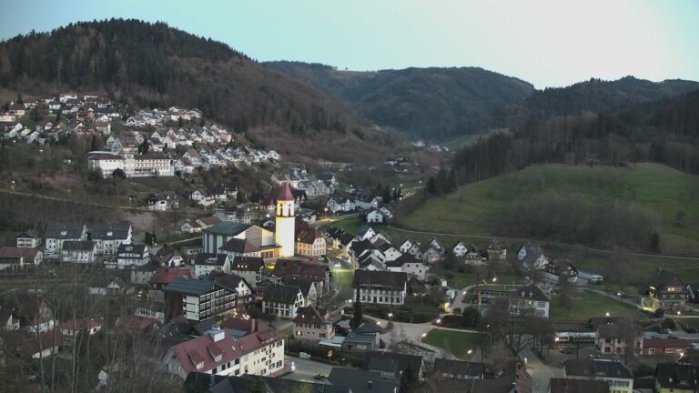 Dieses Bild zeigt eine Webcam-Aufnahme von Ottenhöfen, aufgenommen am Freitag, den 20.03.2026 um 19:00 Uhr
