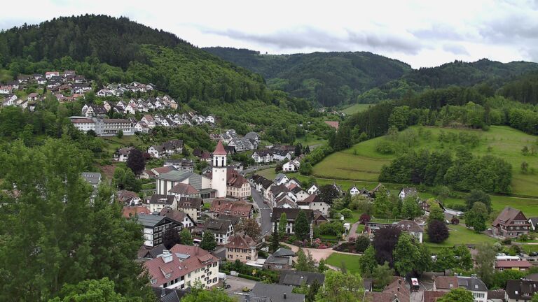 Dieses Bild zeigt eine Webcam-Aufnahme von Ottenhöfen, aufgenommen am Mittwoch, den 20.05.2026 um 08:50 Uhr