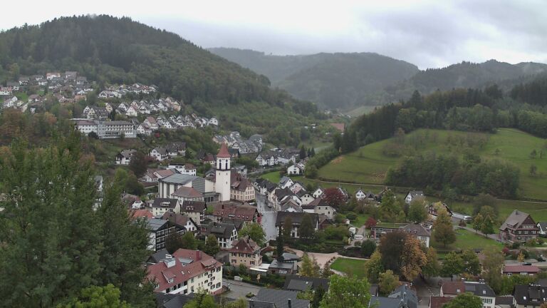 Dieses Bild zeigt eine Webcam-Aufnahme von Ottenhöfen, aufgenommen am Mittwoch, den 21.10.2026 um 16:30 Uhr