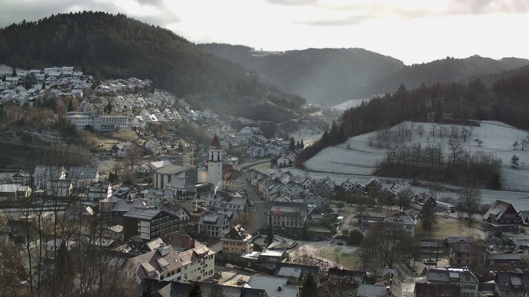 Dieses Bild zeigt eine Webcam-Aufnahme von Ottenhöfen, aufgenommen am Dienstag, den 30.12.2025 um 12:40 Uhr