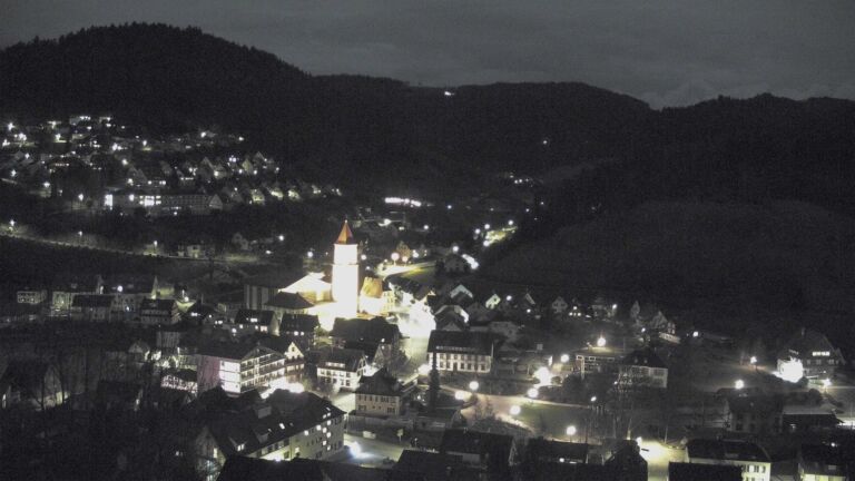 Dieses Bild zeigt eine Webcam-Aufnahme von Ottenhöfen, aufgenommen am Samstag, den 28.02.2026 um 22:00 Uhr