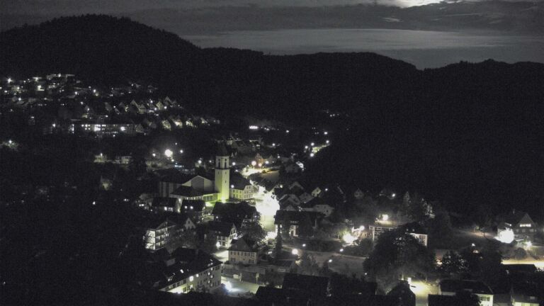 Dieses Bild zeigt eine Webcam-Aufnahme von Ottenhöfen, aufgenommen am Sonntag, den 23.08.2026 um 22:00 Uhr