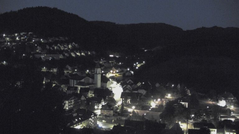Dieses Bild zeigt eine Webcam-Aufnahme von Ottenhöfen, aufgenommen am Dienstag, den 21.07.2026 um 04:30 Uhr