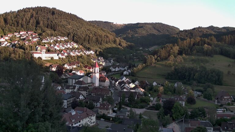 Dieses Bild zeigt eine Webcam-Aufnahme von Ottenhöfen, aufgenommen am Donnerstag, den 09.07.2026 um 20:50 Uhr