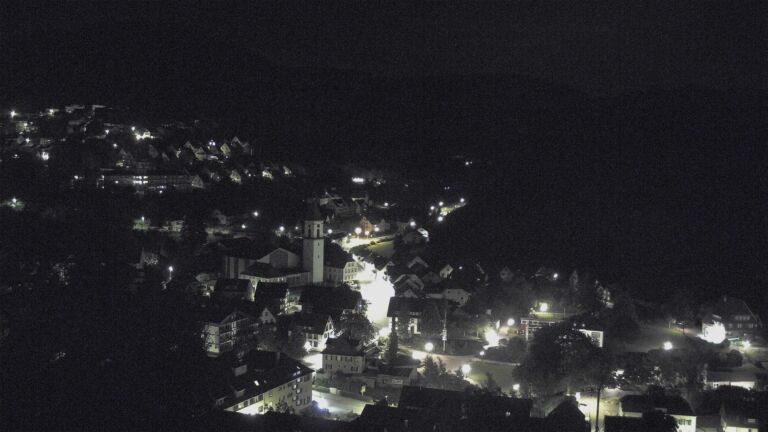 Dieses Bild zeigt eine Webcam-Aufnahme von Ottenhöfen, aufgenommen am Montag, den 15.06.2026 um 01:00 Uhr