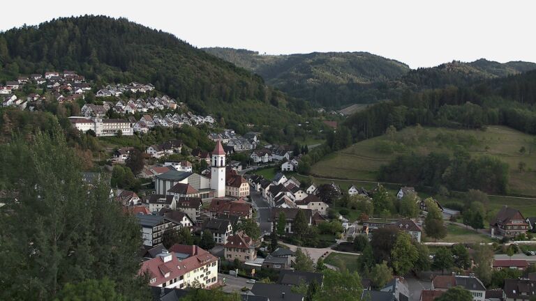 Dieses Bild zeigt eine Webcam-Aufnahme von Ottenhöfen, aufgenommen am Dienstag, den 08.09.2026 um 18:50 Uhr