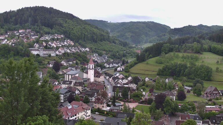 Dieses Bild zeigt eine Webcam-Aufnahme von Ottenhöfen, aufgenommen am Mittwoch, den 20.05.2026 um 06:10 Uhr