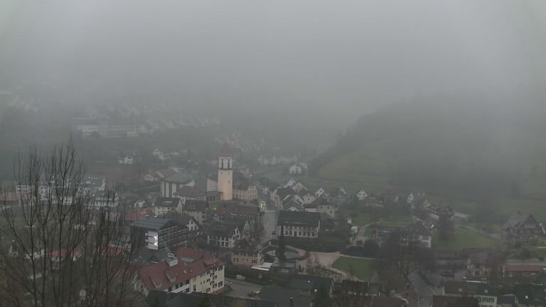 Dieses Bild zeigt eine Webcam-Aufnahme von Ottenhöfen, aufgenommen am Samstag, den 28.03.2026 um 18:10 Uhr