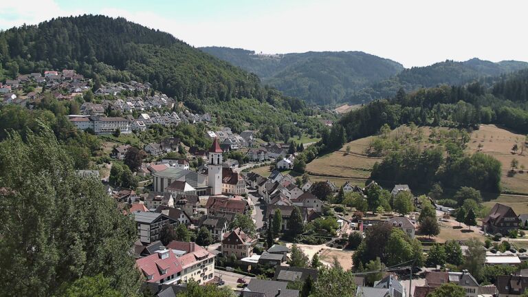 Dieses Bild zeigt eine Webcam-Aufnahme von Ottenhöfen, aufgenommen am Dienstag, den 11.08.2026 um 14:40 Uhr