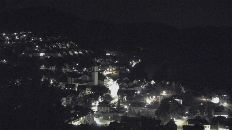 Dieses Bild zeigt eine Webcam-Aufnahme von Ottenhöfen, aufgenommen am Sonntag, den 16.08.2026 um 00:00 Uhr