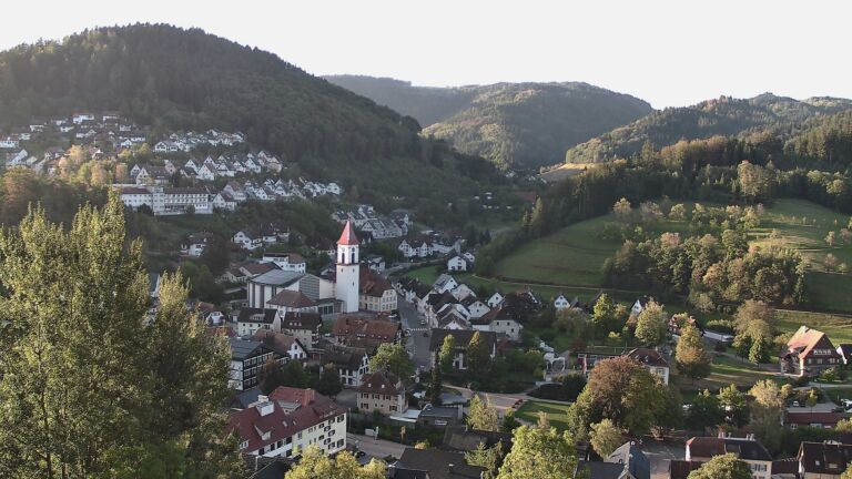 Dieses Bild zeigt eine Webcam-Aufnahme von Ottenhöfen, aufgenommen am Samstag, den 19.09.2026 um 08:20 Uhr