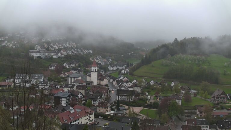 Dieses Bild zeigt eine Webcam-Aufnahme von Ottenhöfen, aufgenommen am Montag, den 13.04.2026 um 07:20 Uhr