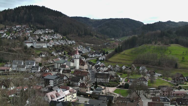 Dieses Bild zeigt eine Webcam-Aufnahme von Ottenhöfen, aufgenommen am Freitag, den 13.03.2026 um 14:40 Uhr