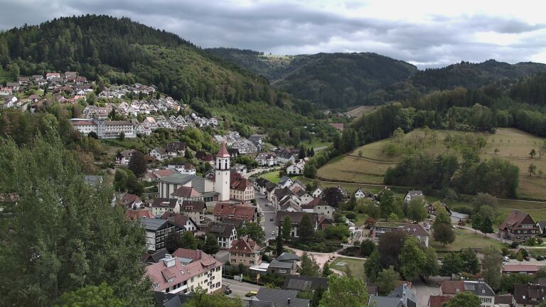 Dieses Bild zeigt eine Webcam-Aufnahme von Ottenhöfen, aufgenommen am Montag, den 31.08.2026 um 14:50 Uhr