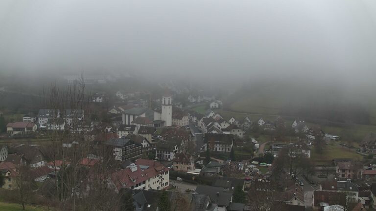 Dieses Bild zeigt eine Webcam-Aufnahme von Ottenhöfen, aufgenommen am Sonntag, den 14.12.2025 um 13:40 Uhr