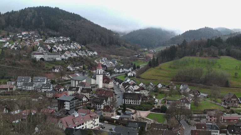 Dieses Bild zeigt eine Webcam-Aufnahme von Ottenhöfen, aufgenommen am Dienstag, den 31.03.2026 um 07:50 Uhr