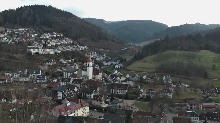 Dieses Bild zeigt eine Webcam-Aufnahme von Ottenhöfen, aufgenommen am Donnerstag, den 25.12.2025 um 16:40 Uhr