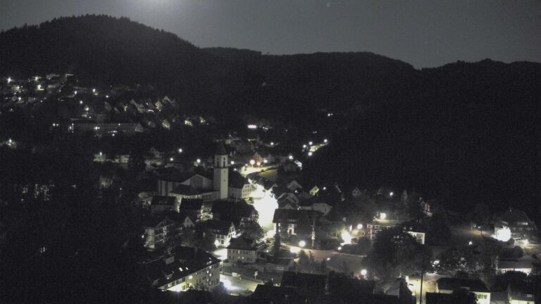 Dieses Bild zeigt eine Webcam-Aufnahme von Ottenhöfen, aufgenommen am Donnerstag, den 02.07.2026 um 01:00 Uhr