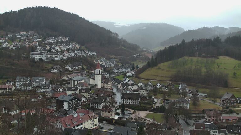 Dieses Bild zeigt eine Webcam-Aufnahme von Ottenhöfen, aufgenommen am Freitag, den 30.01.2026 um 16:50 Uhr