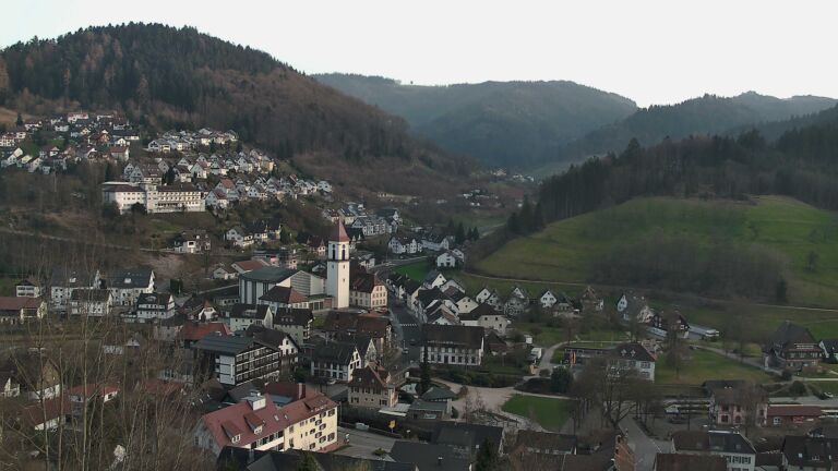 Dieses Bild zeigt eine Webcam-Aufnahme von Ottenhöfen, aufgenommen am Samstag, den 07.03.2026 um 17:40 Uhr