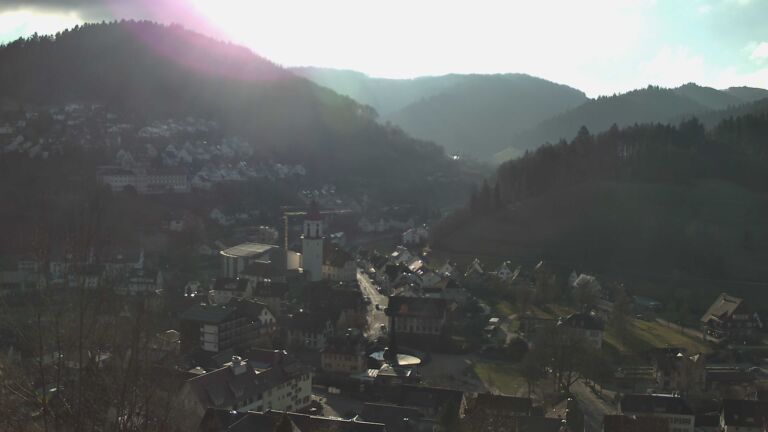 Dieses Bild zeigt eine Webcam-Aufnahme von Ottenhöfen, aufgenommen am Donnerstag, den 25.12.2025 um 10:40 Uhr