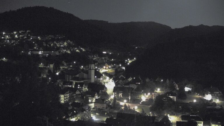 Dieses Bild zeigt eine Webcam-Aufnahme von Ottenhöfen, aufgenommen am Donnerstag, den 28.05.2026 um 23:30 Uhr