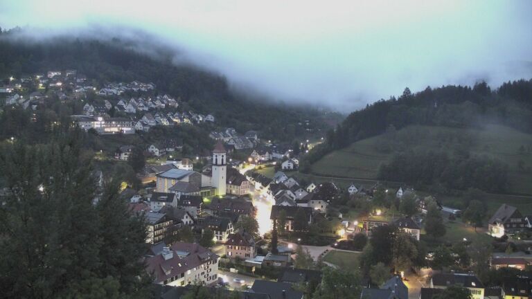 Dieses Bild zeigt eine Webcam-Aufnahme von Ottenhöfen, aufgenommen am Mittwoch, den 14.10.2026 um 07:10 Uhr