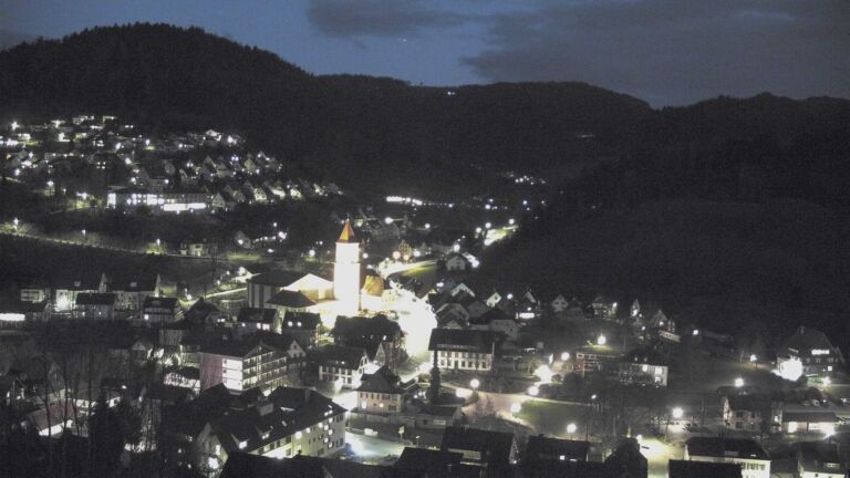 Dieses Bild zeigt eine Webcam-Aufnahme von Ottenhöfen, aufgenommen am Dienstag, den 17.03.2026 um 19:20 Uhr