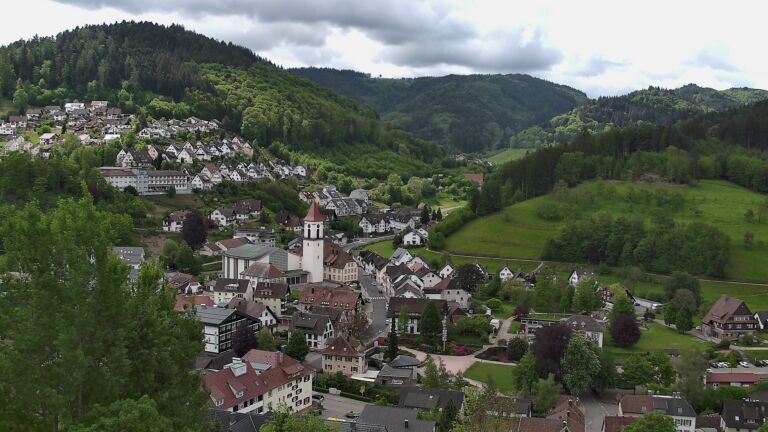 Dieses Bild zeigt eine Webcam-Aufnahme von Ottenhöfen, aufgenommen am Mittwoch, den 06.05.2026 um 11:00 Uhr