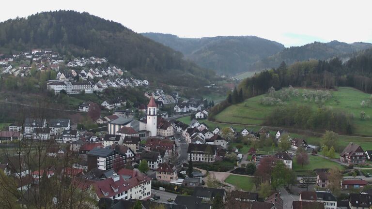 Dieses Bild zeigt eine Webcam-Aufnahme von Ottenhöfen, aufgenommen am Mittwoch, den 15.04.2026 um 06:40 Uhr