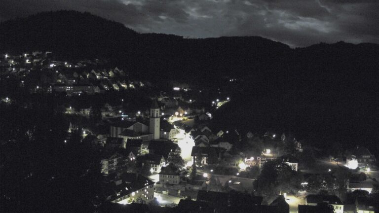 Dieses Bild zeigt eine Webcam-Aufnahme von Ottenhöfen, aufgenommen am Samstag, den 29.08.2026 um 00:30 Uhr