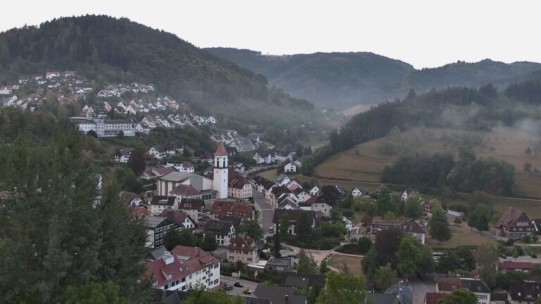 Dieses Bild zeigt eine Webcam-Aufnahme von Ottenhöfen, aufgenommen am Mittwoch, den 26.08.2026 um 07:30 Uhr
