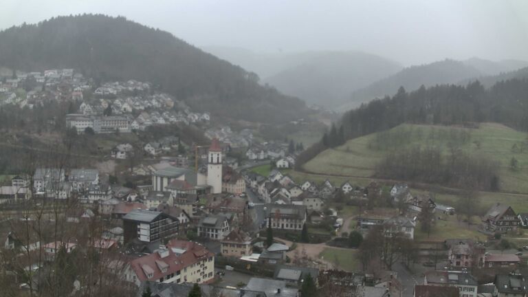 Dieses Bild zeigt eine Webcam-Aufnahme von Ottenhöfen, aufgenommen am Mittwoch, den 24.12.2025 um 14:50 Uhr