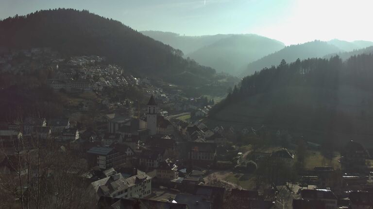 Dieses Bild zeigt eine Webcam-Aufnahme von Ottenhöfen, aufgenommen am Freitag, den 26.12.2025 um 12:50 Uhr