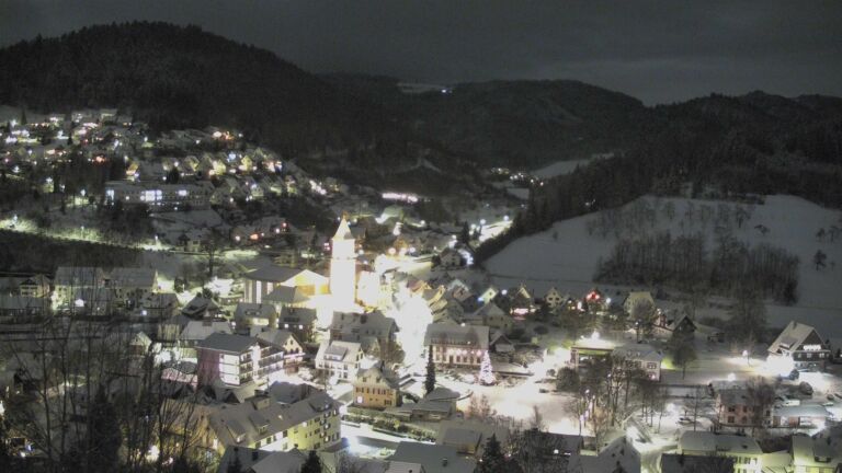 Dieses Bild zeigt eine Webcam-Aufnahme von Ottenhöfen, aufgenommen am Samstag, den 03.01.2026 um 21:00 Uhr