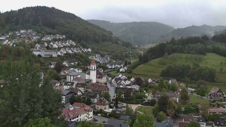 Dieses Bild zeigt eine Webcam-Aufnahme von Ottenhöfen, aufgenommen am Samstag, den 10.10.2026 um 10:40 Uhr