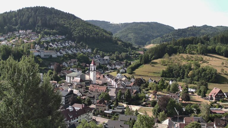 Dieses Bild zeigt eine Webcam-Aufnahme von Ottenhöfen, aufgenommen am Montag, den 20.07.2026 um 09:40 Uhr