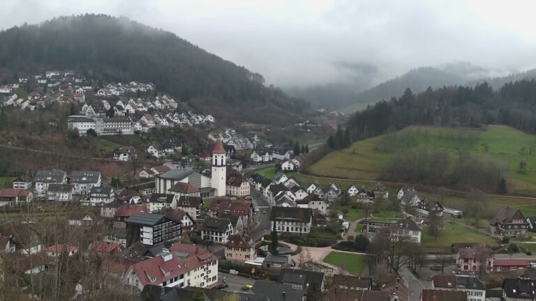 Dieses Bild zeigt eine Webcam-Aufnahme von Ottenhöfen, aufgenommen am Sonntag, den 15.03.2026 um 07:10 Uhr