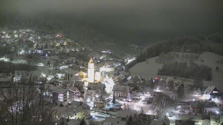 Dieses Bild zeigt eine Webcam-Aufnahme von Ottenhöfen, aufgenommen am Samstag, den 10.01.2026 um 19:40 Uhr