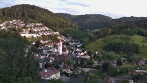 Dieses Bild zeigt eine Webcam-Aufnahme von Ottenhöfen, aufgenommen am Montag, den 01.06.2026 um 20:40 Uhr