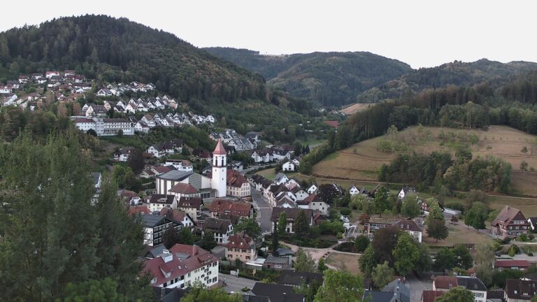 Dieses Bild zeigt eine Webcam-Aufnahme von Ottenhöfen, aufgenommen am Sonntag, den 23.08.2026 um 06:40 Uhr
