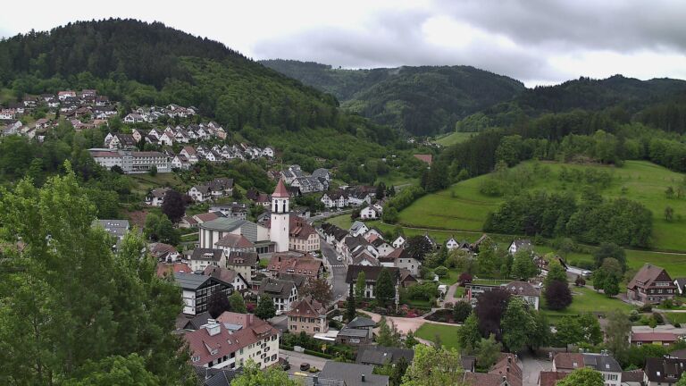 Dieses Bild zeigt eine Webcam-Aufnahme von Ottenhöfen, aufgenommen am Donnerstag, den 14.05.2026 um 09:10 Uhr